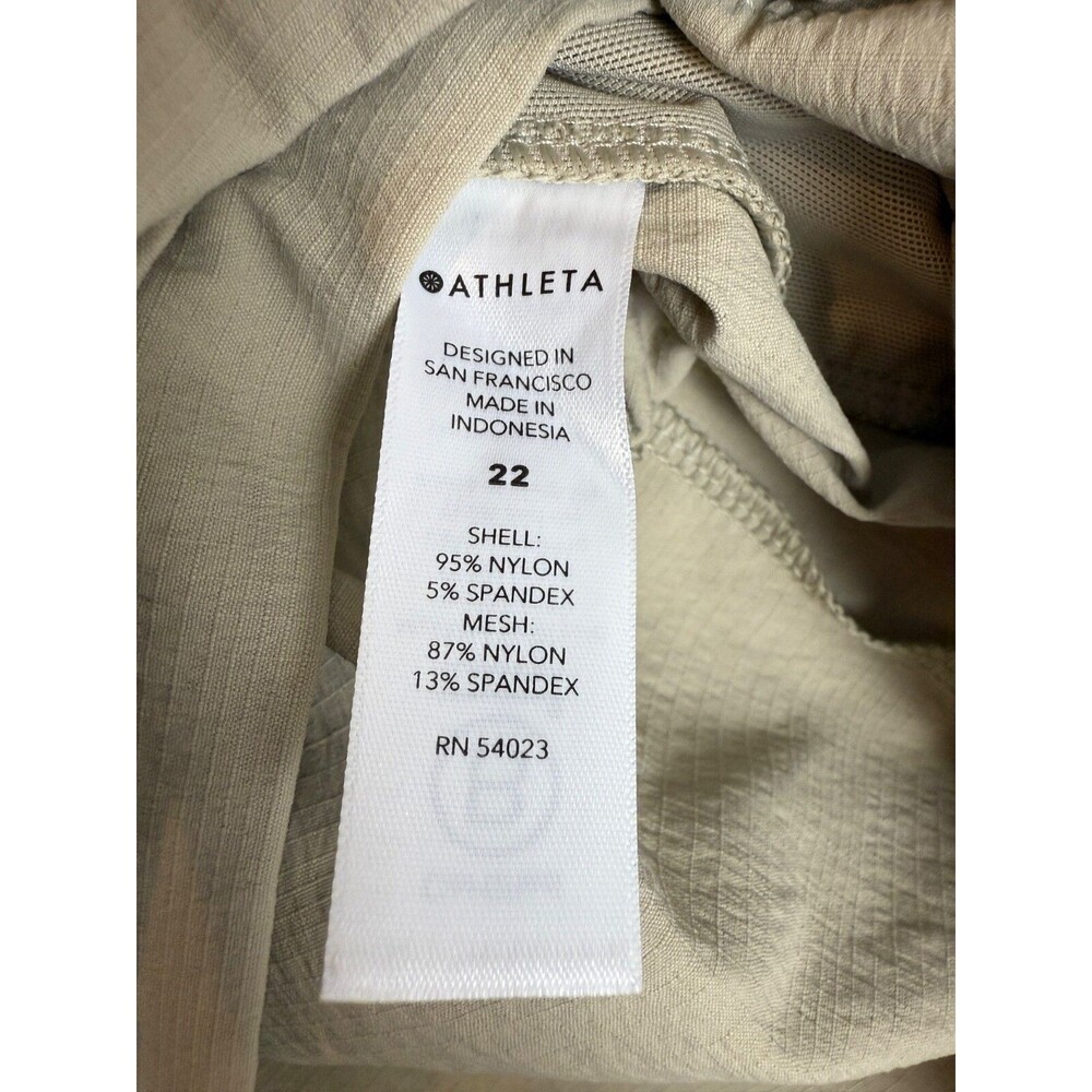 NWT Athleta Trekkie north shorts Size‎ 22 hiking athletic - Picture 8 of 16